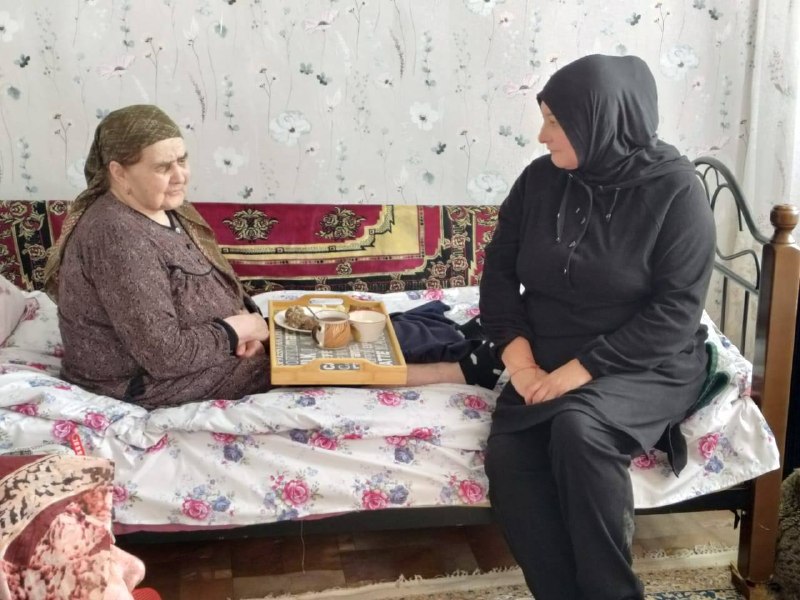 📌Социальный работник отделения социального обслуживания на дому граждан пожилого возраста и инвалидов № 1 из села Карата Джамбулаева Р.