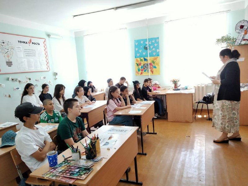 Специалисты Центра провели просветительскую работу в пришкольном лагере "Дружба" по темам «Наркотики-это зло», «Вместе против терроризма и экстремизма».