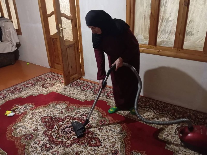 📌Социальный работник отделения социального обслуживания на дому граждан пожилого возраста и инвалидов № 1 из села Карата Магомедрасулова Х.