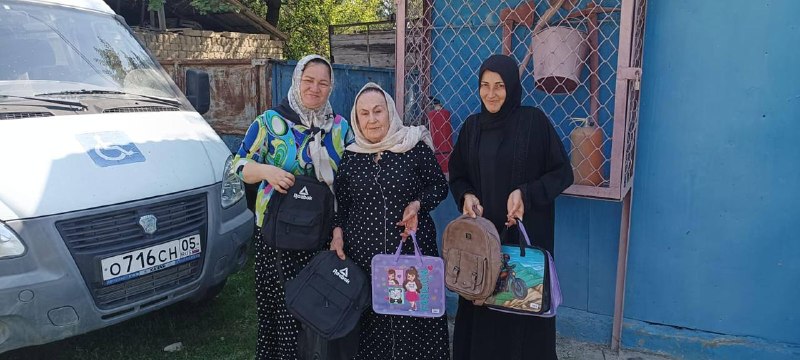 📌📌📌В рамках ежегодной благотворительной акции Минтруда Дагестана «Собери ребёнка в школу» специалисты Центра посетили семьи участников СВО , малоимущие семьи и семьи ,воспитывающие детей с ограниченными возможностями здоровья .