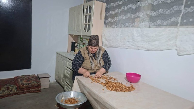📌Социальный работник отделения социального обслуживания на дому граждан пожилого возраста и инвалидов № 2 из села Маштада Ильясова К.